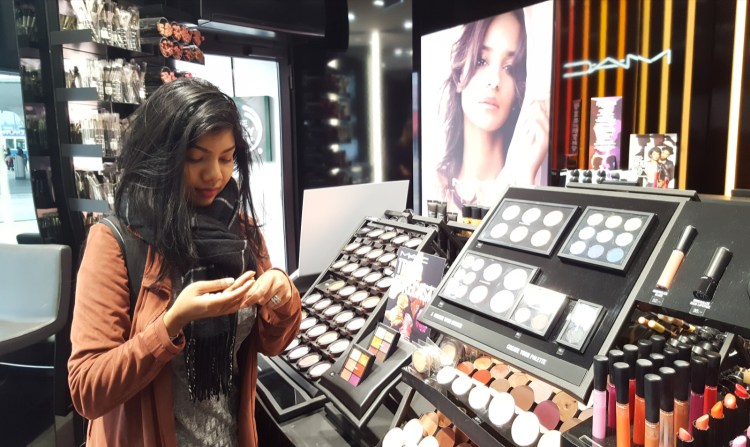 2017-09-24-01-37-42-877