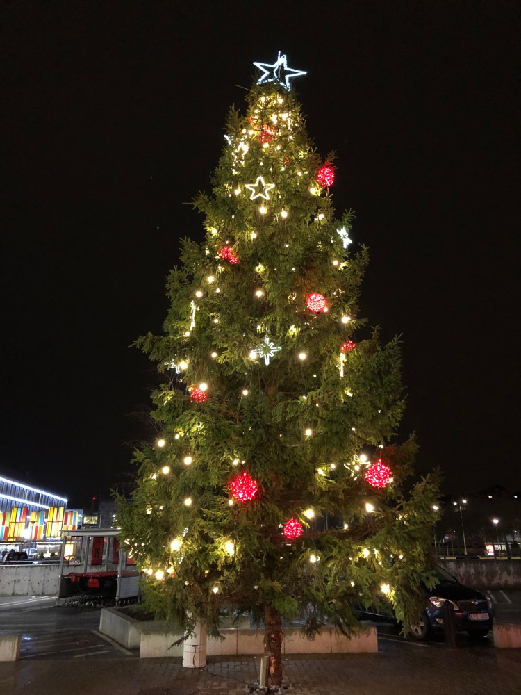 37682C87-C092-41ED-B109-887AB60EE8A2