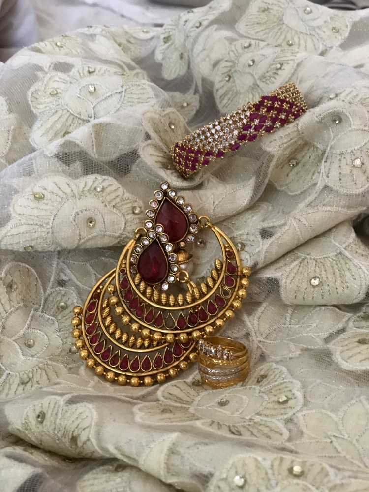 6E78A81B-A266-4F3A-A173-0FC2E8A46911